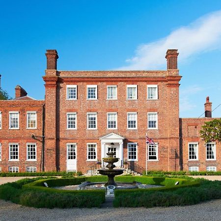 Champneys Henlow Bagian luar foto