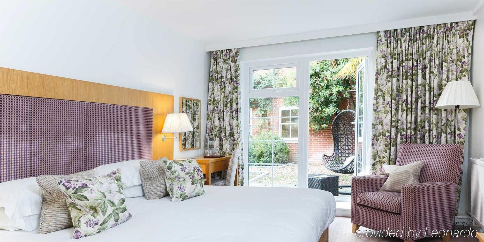 Champneys Henlow Bagian luar foto