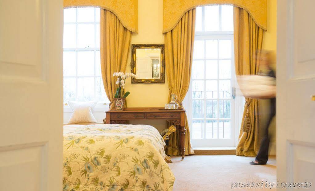 Champneys Henlow Bagian luar foto